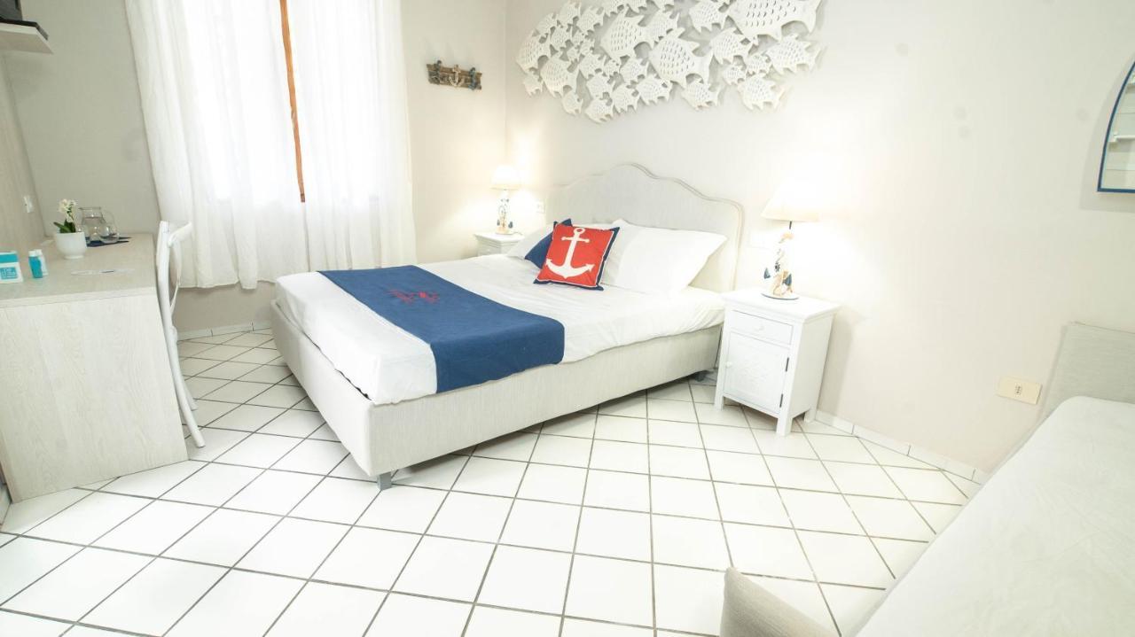 Hotel Il Perseo Chiessi Bagian luar foto