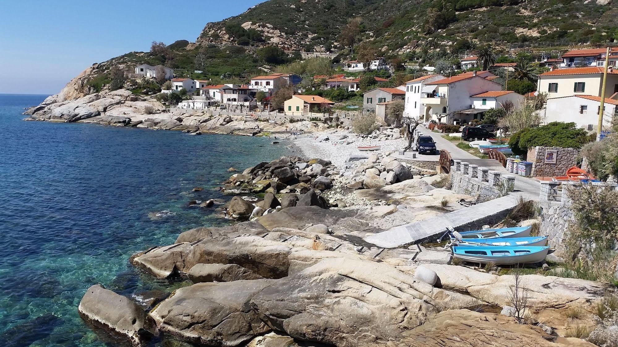 Hotel Il Perseo Chiessi Bagian luar foto