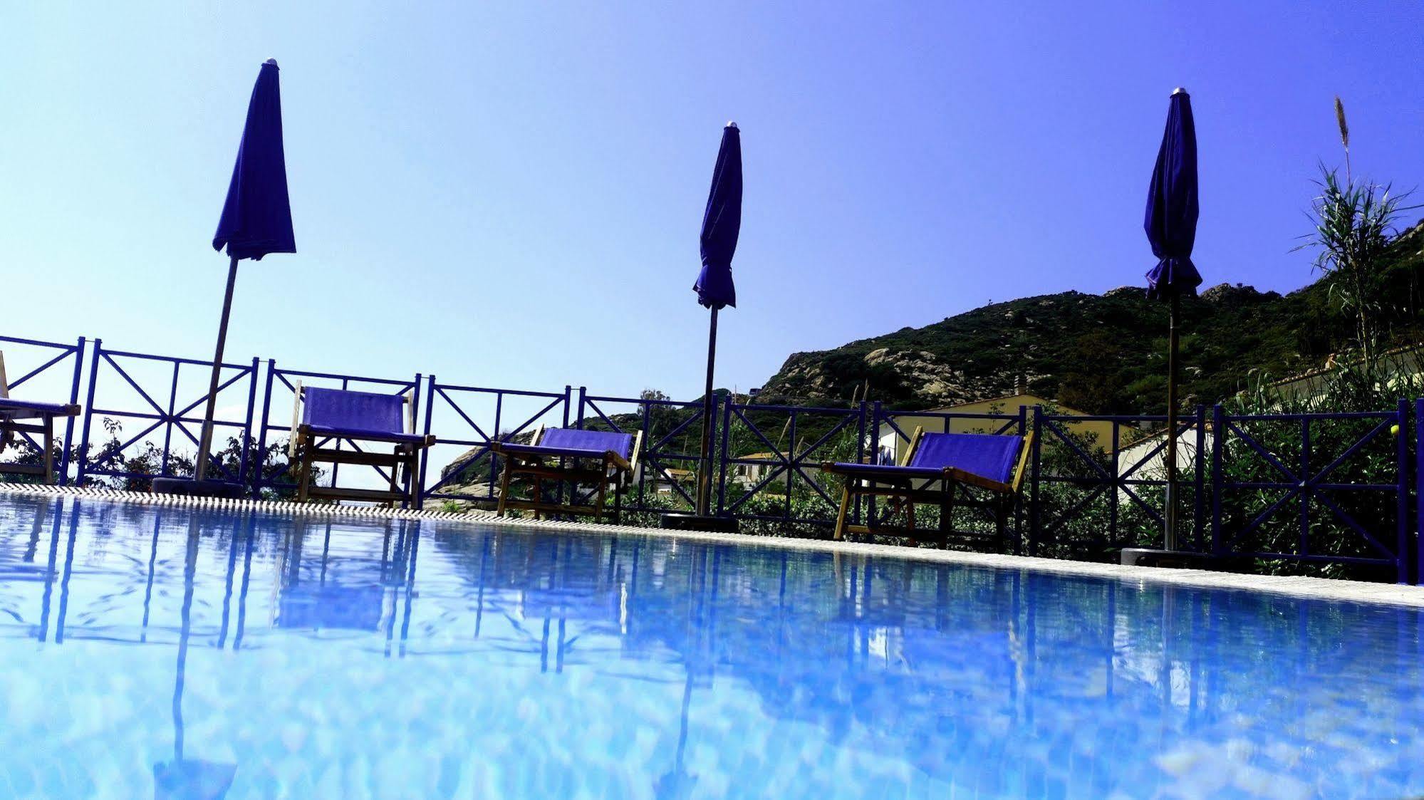 Hotel Il Perseo Chiessi Bagian luar foto