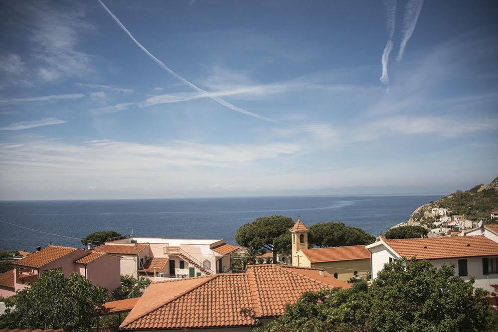 Hotel Il Perseo Chiessi Bagian luar foto